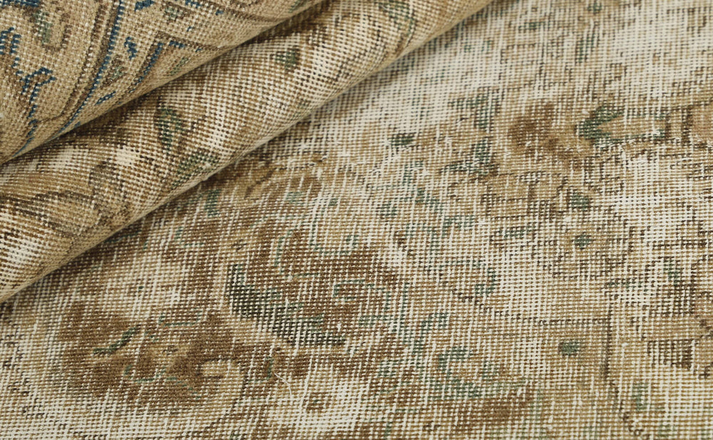 Vintage Royal Collection: Antique Persian Hand-Knotted Rugs in Stonewashed, Recoloured Finishes273 cm x 365 cm