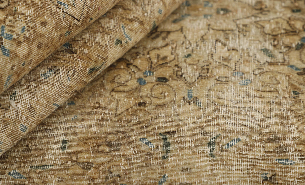 Vintage Kerman Collection: Antique Persian Hand-Knotted Rugs in Recoloured, Stonewashed Finishes142 cm x 248 cm