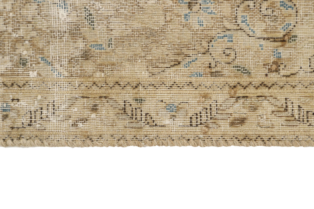 Vintage Kerman Collection: Antique Persian Hand-Knotted Rugs in Recoloured, Stonewashed Finishes142 cm x 248 cm