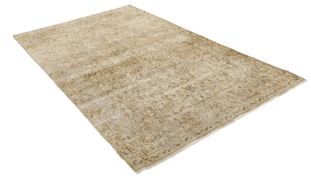 Vintage Kerman Collection: Antique Persian Hand-Knotted Rugs in Recoloured, Stonewashed Finishes142 cm x 248 cm
