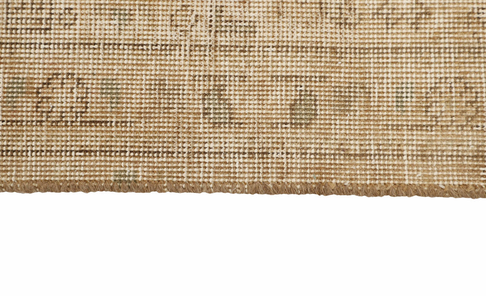Vintage Royal Collection: Antique Persian Hand-Knotted Rugs in Stonewashed, Recoloured Finishes189 cm x 300 cm