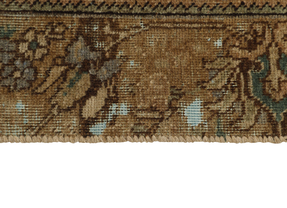 Vintage Royal Collection: Antique Persian Hand-Knotted Rugs in Stonewashed, Recoloured Finishes187 cm x 273 cm