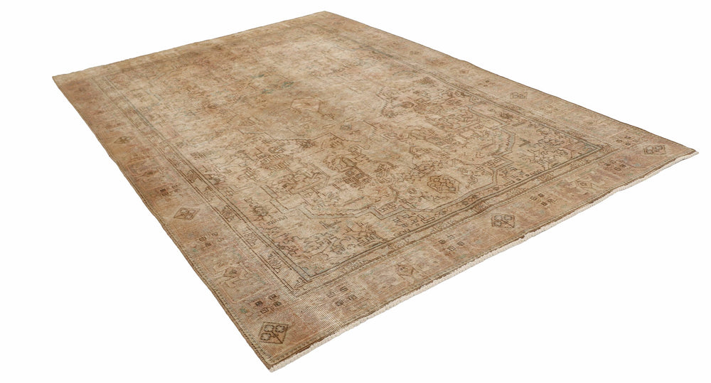 Vintage Royal Collection: Antique Persian Hand-Knotted Rugs in Stonewashed, Recoloured Finishes186 cm x 284 cm