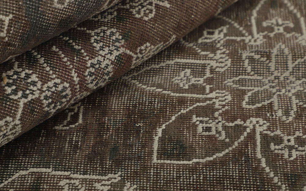 Vintage Royal Collection: Antique Persian Hand-Knotted Rugs in Stonewashed, Recoloured Finishes231 cm x 316 cm
