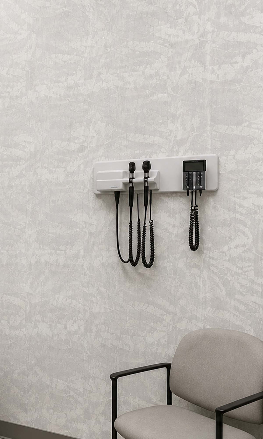 White Metallic Tropical Vinyl Wallpaper C7447
