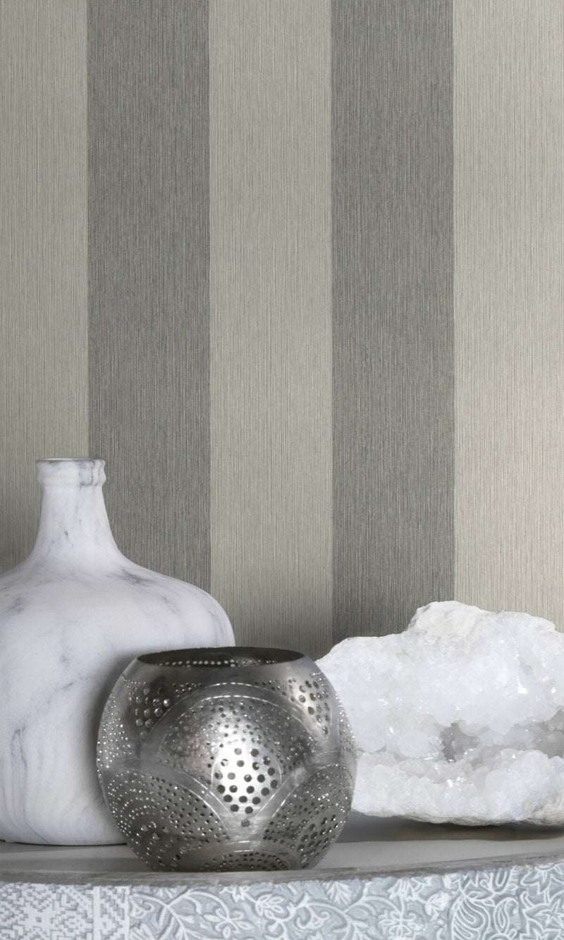 Grey Simple Elegant Stripe Wallpaper R8634