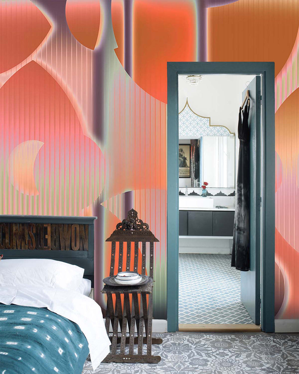 Rosy Queen Modern Geometric Abstract Mural M2991 - Sample