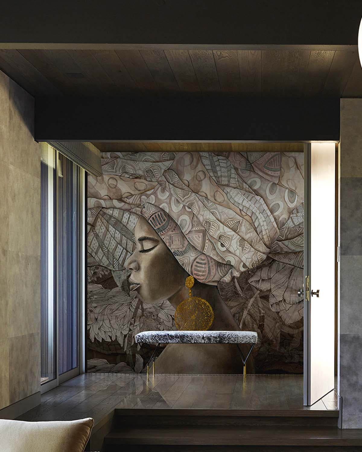Aldabra Beige Serene African Queen Mural M3015