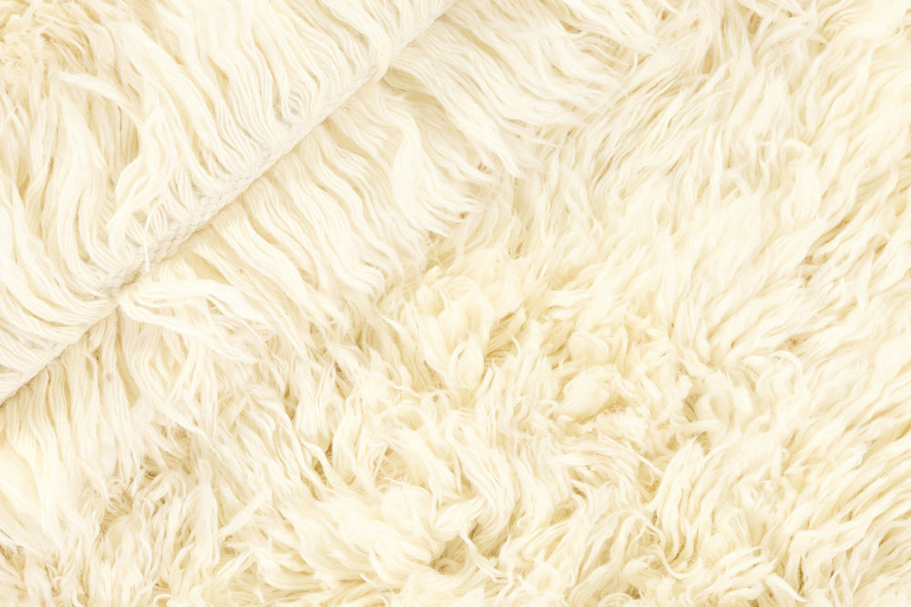 Walls Republic: Snow White Collection - Luxurious Rugs Woven with English Lincoln Wool150 cm x 150 cm