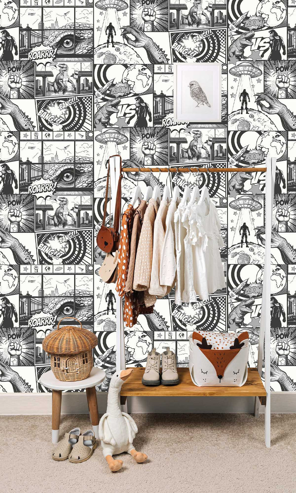 Black/White Comic Heroes Wallpaper R10028