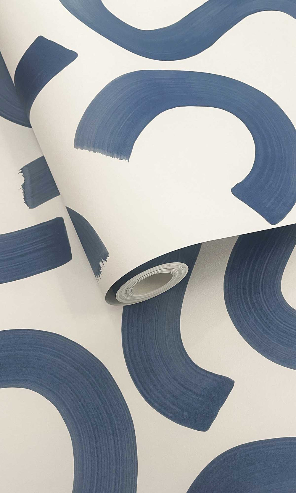 Navy Large Confettis Wallpaper R10039