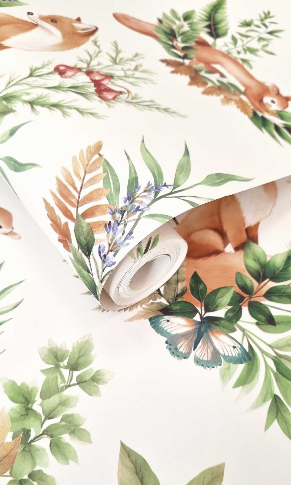 Cream/Multi Magical Woodlands Wallpaper R10043