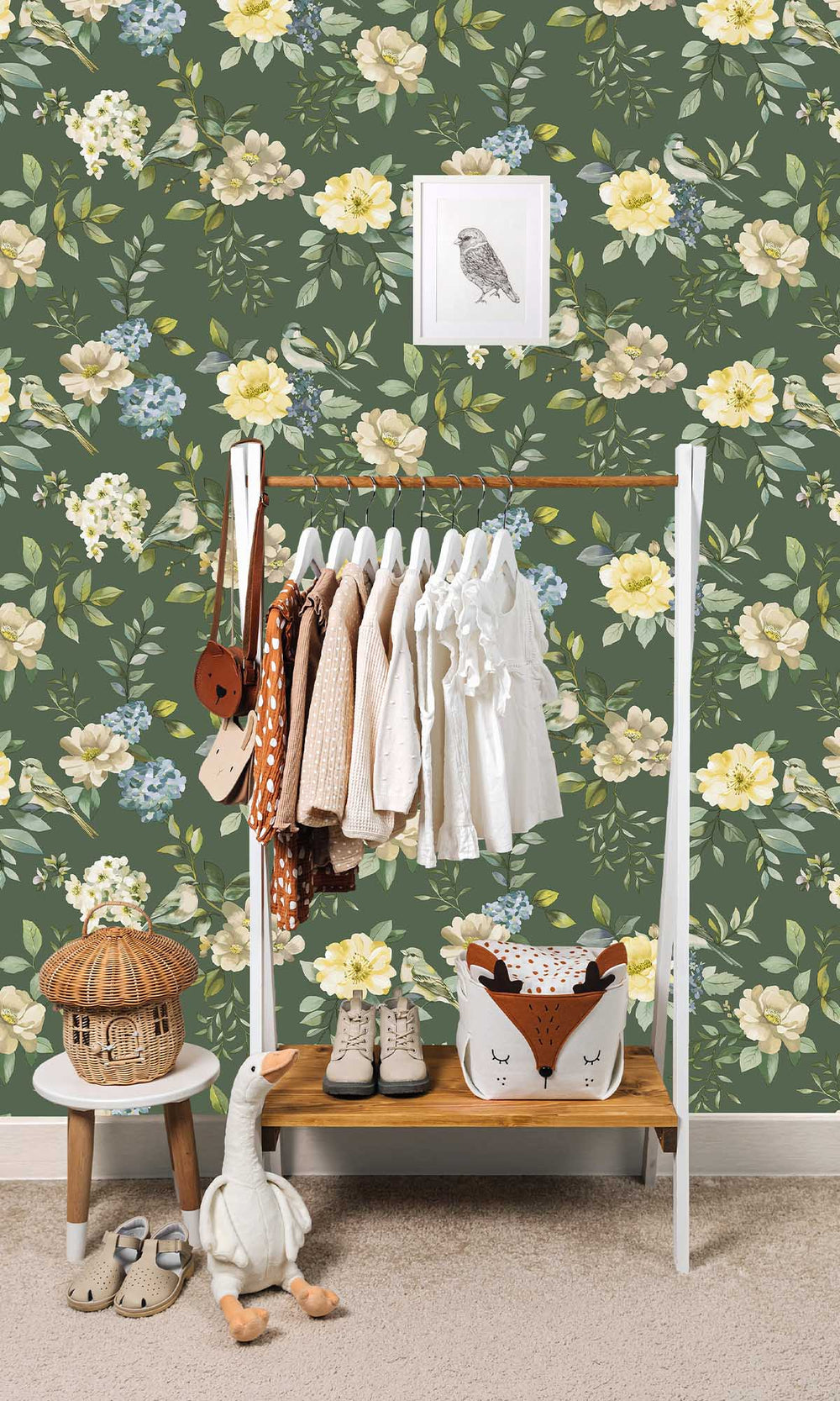 Green Birds in a Garden Wallpaper R10069