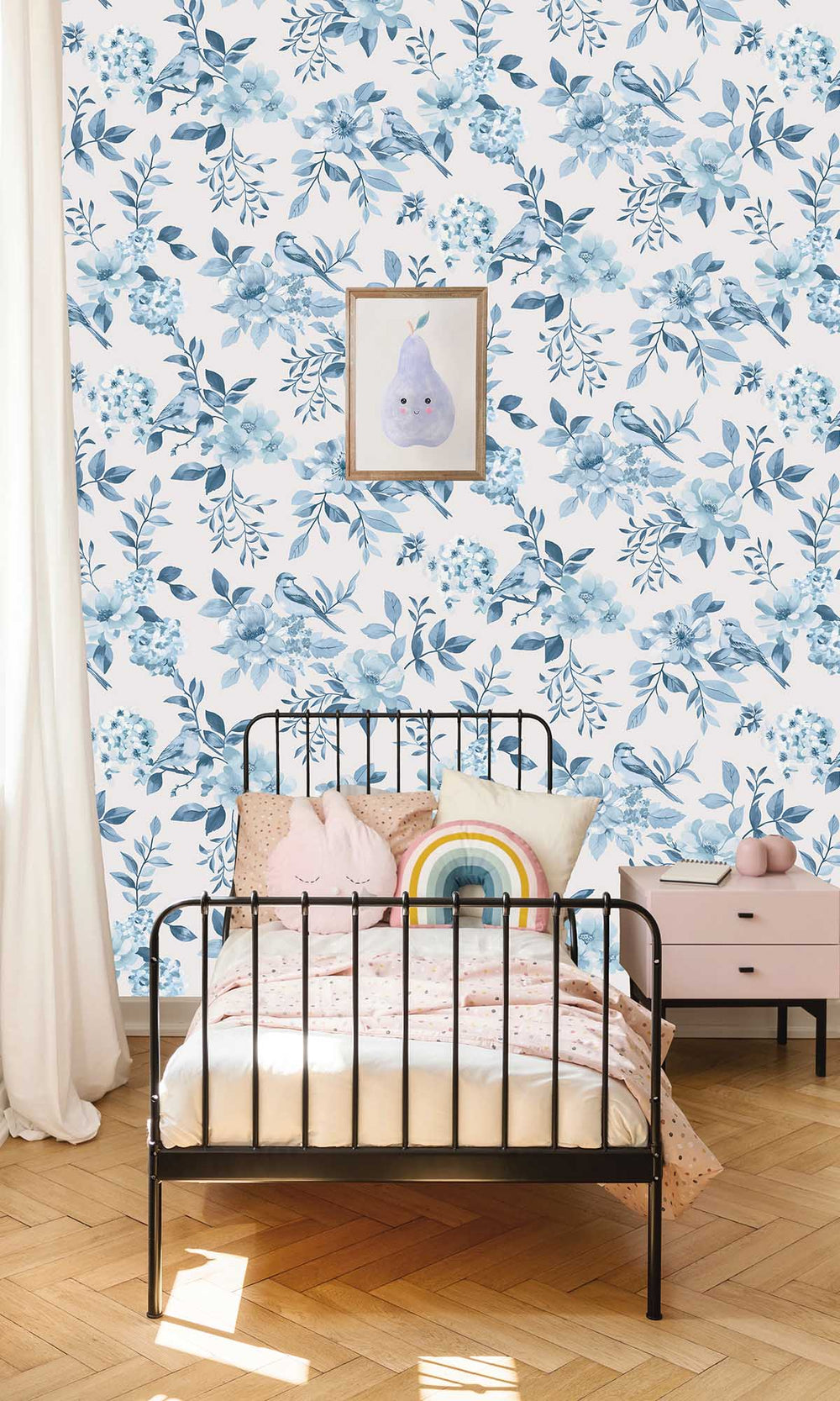 Blue Birds in a Garden Wallpaper R10071