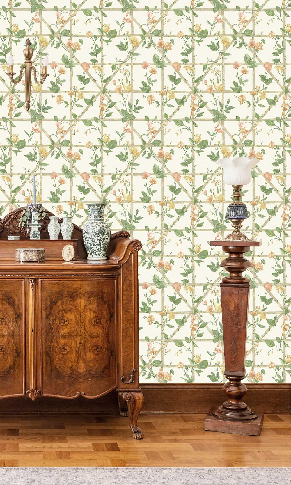 Orange Cream Trailing Floral Vines Wallpaper R10072