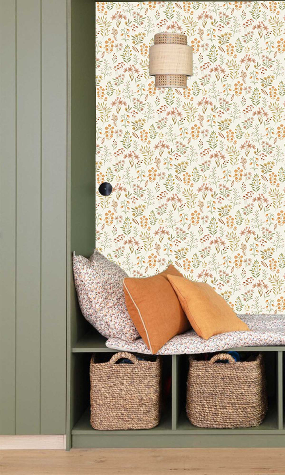 Apple Blossom Assorted Painted Poppies Wallpaper R10116