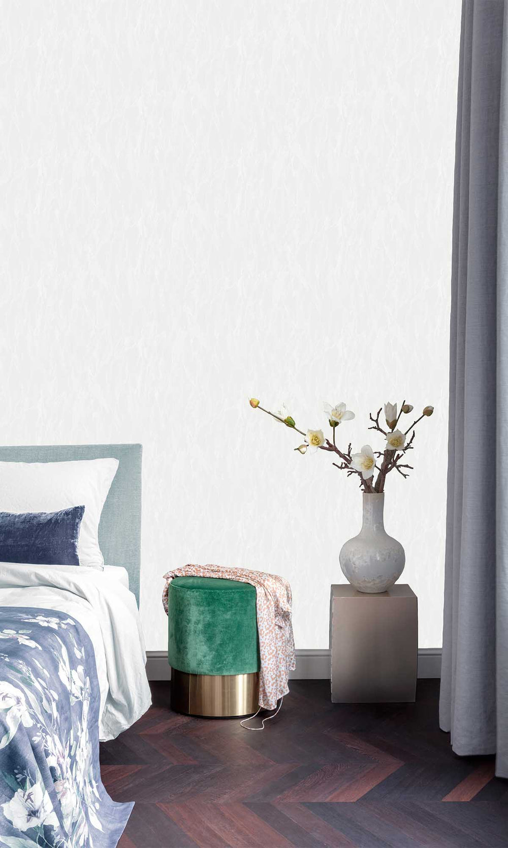 Delicate White Crumpled Paper Texture Wallpaper R10195