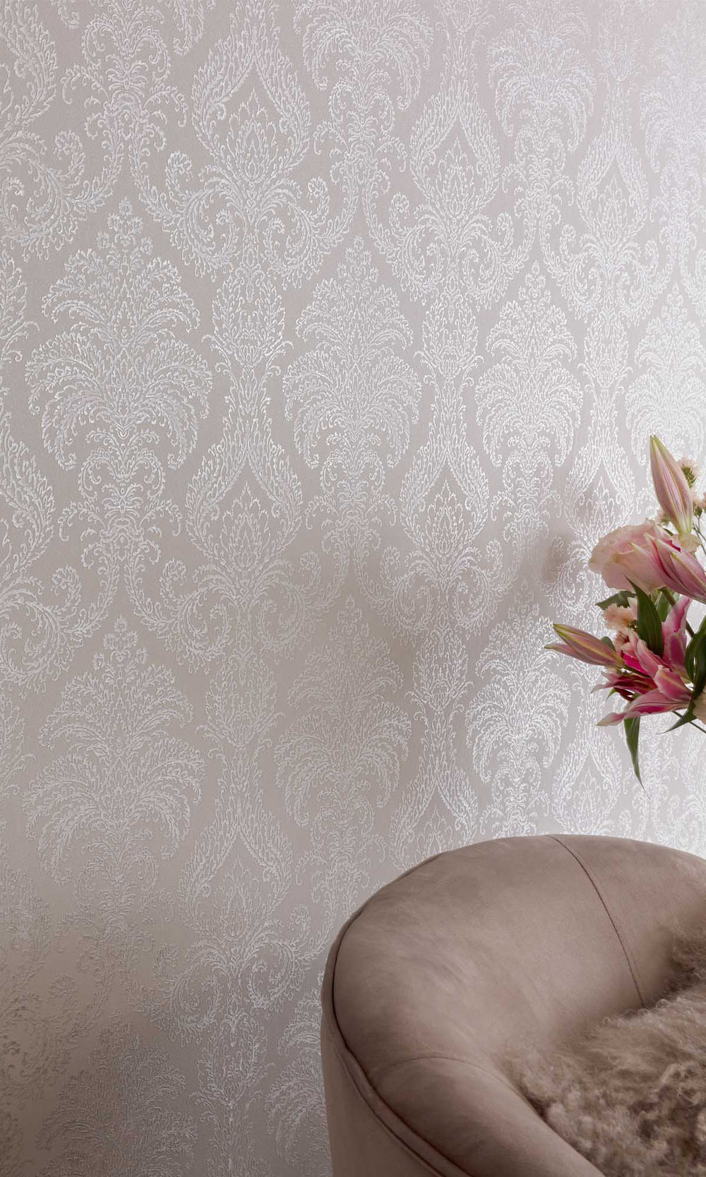 En Plein Air Damask All-Over Wallpaper R10209