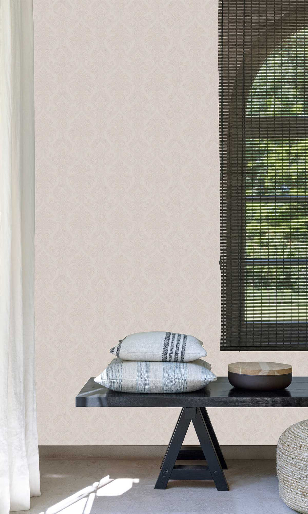 En Plein Air Damask All-Over Wallpaper R10209