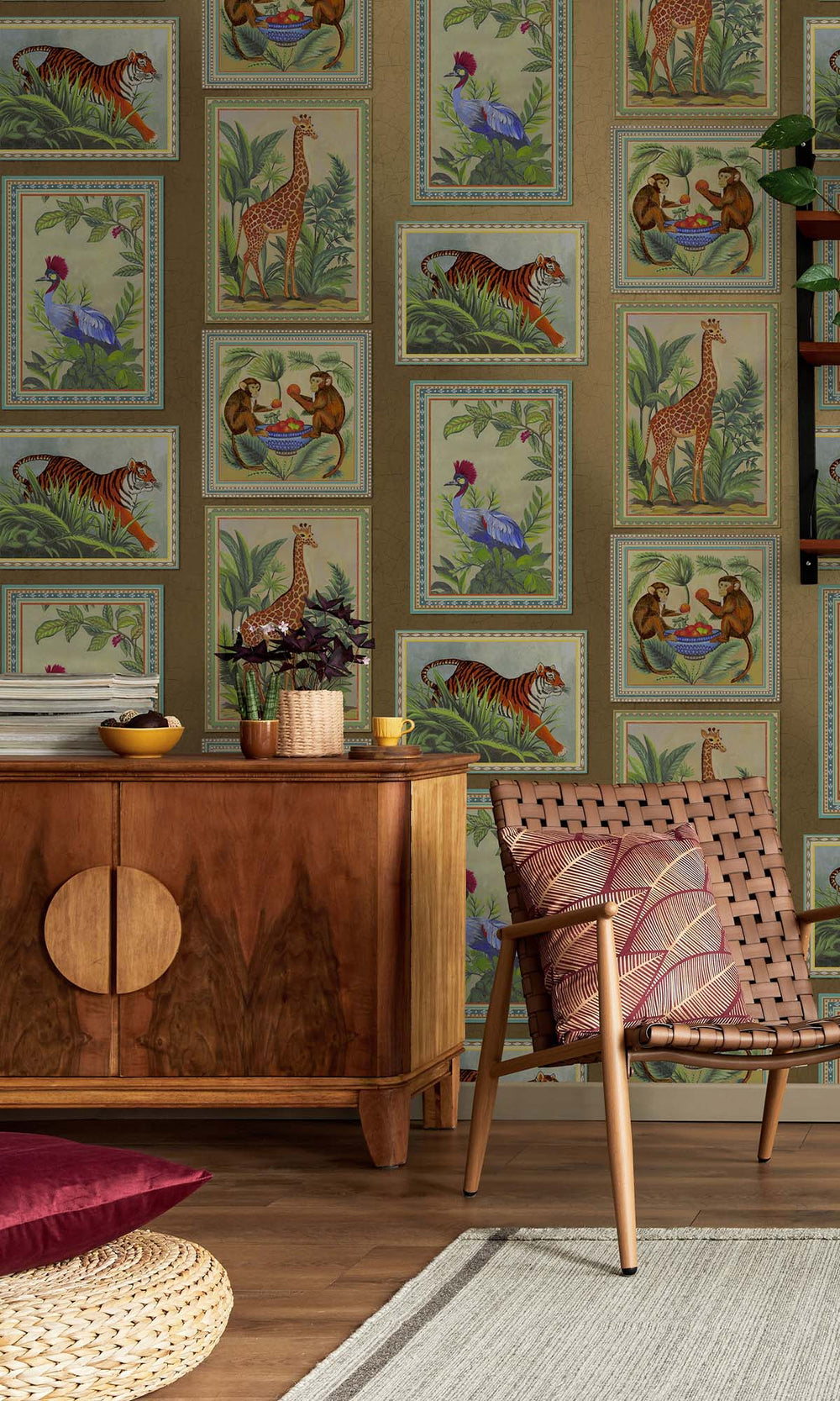 Gold Framed Jungle Beasts Wallpaper R10246