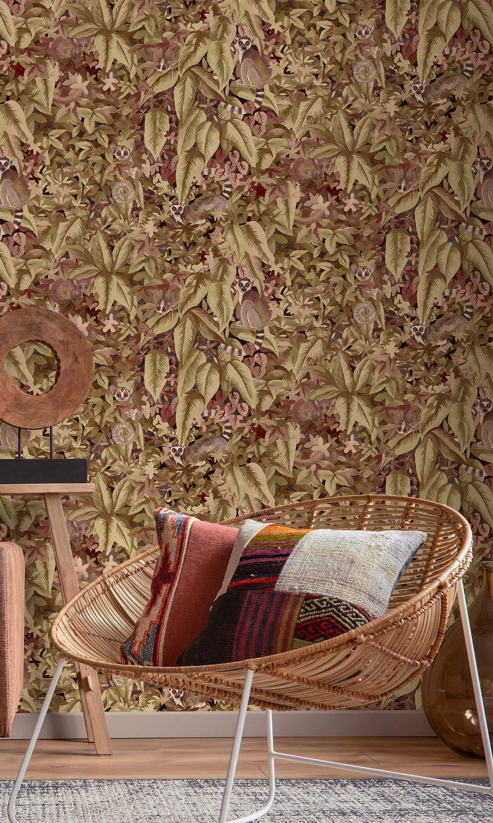 Berry Lush Foliage Wallpaper R10259