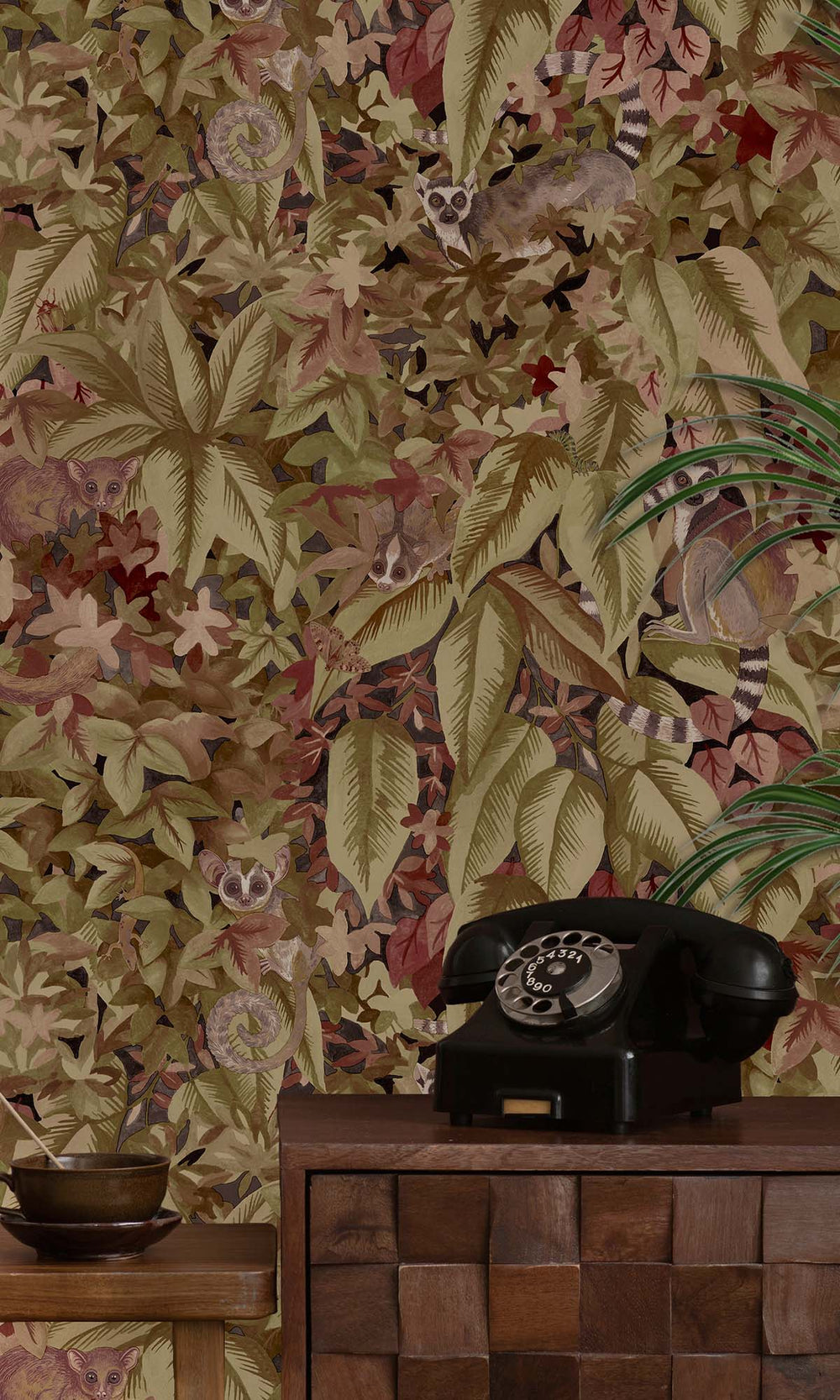 Berry Lush Foliage Wallpaper R10259