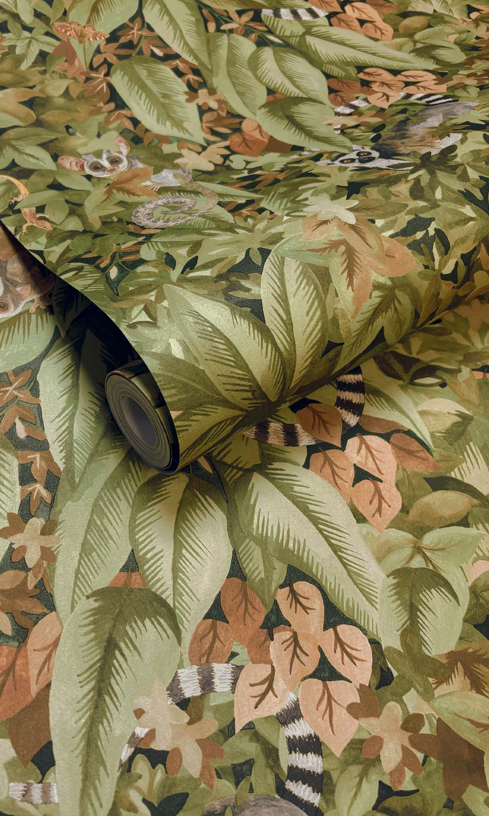 Rust/Green Lush Foliage Wallpaper R10261
