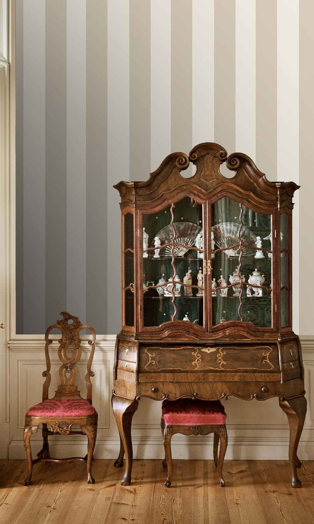 Beige Bold Stripes Wallpaper R10280