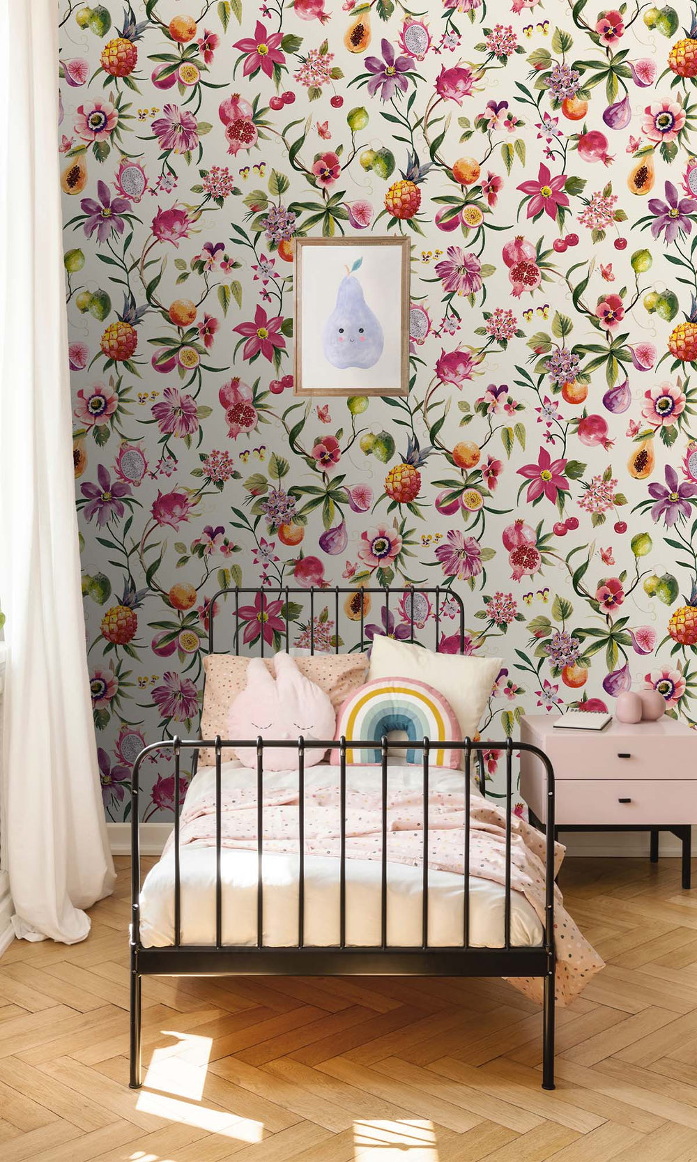 Cream/Multi Exotic Tropics Wallpaper R10282