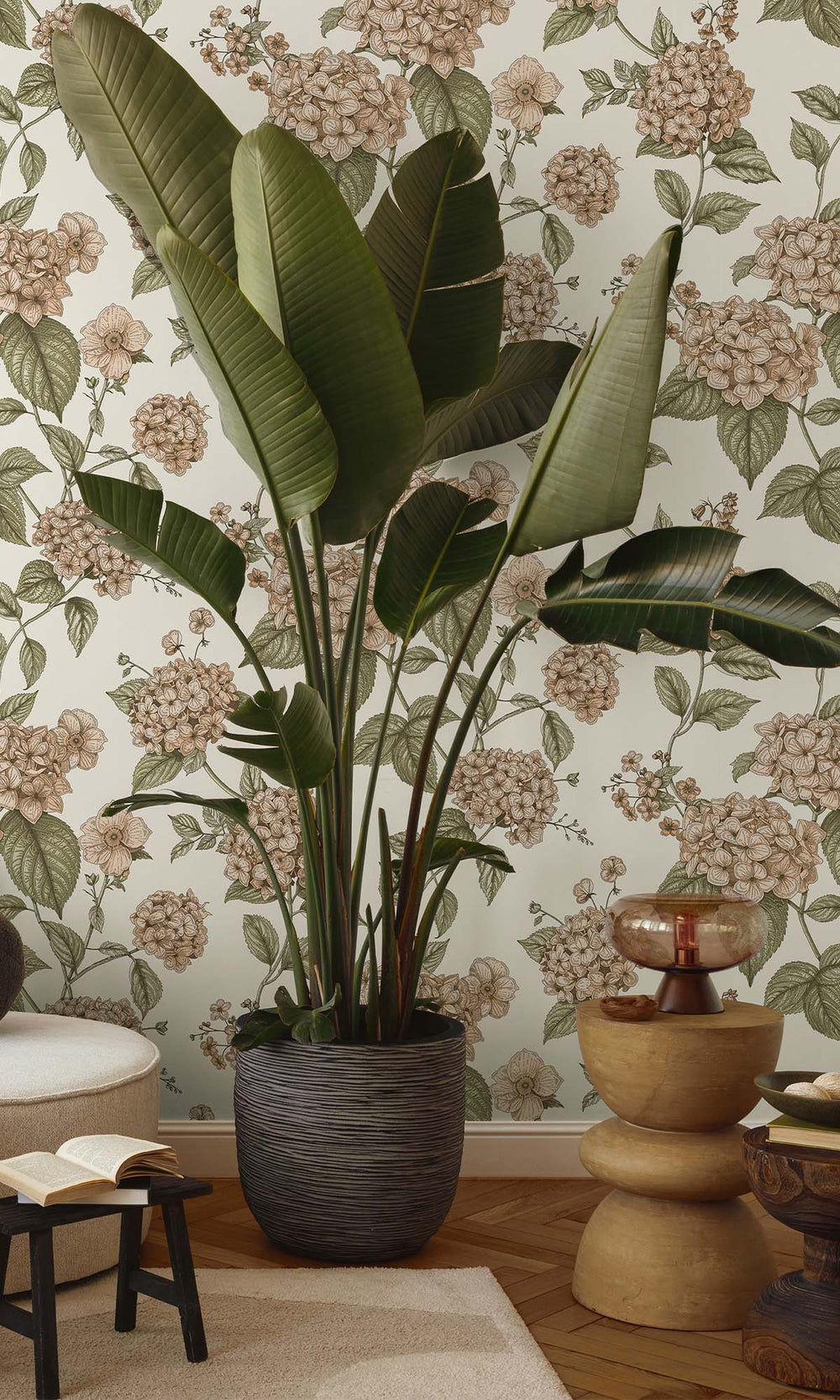 Coral/Green Elegant Hydrangea Wallpaper R10284