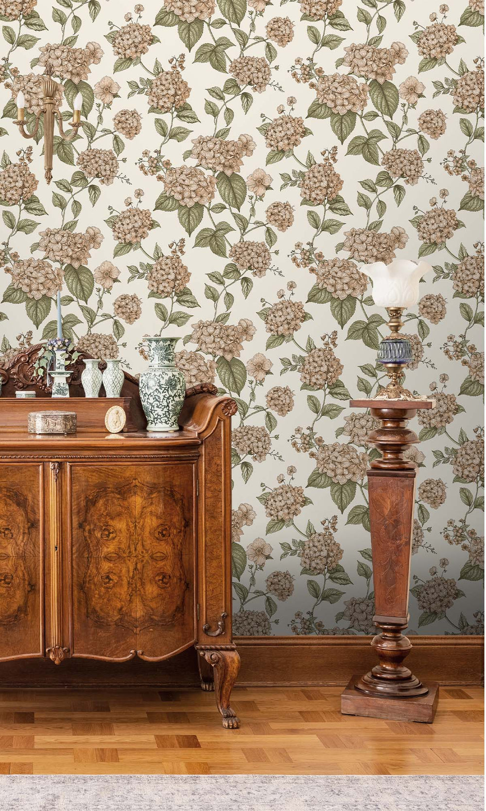 Coral/Green Elegant Hydrangea Wallpaper R10284