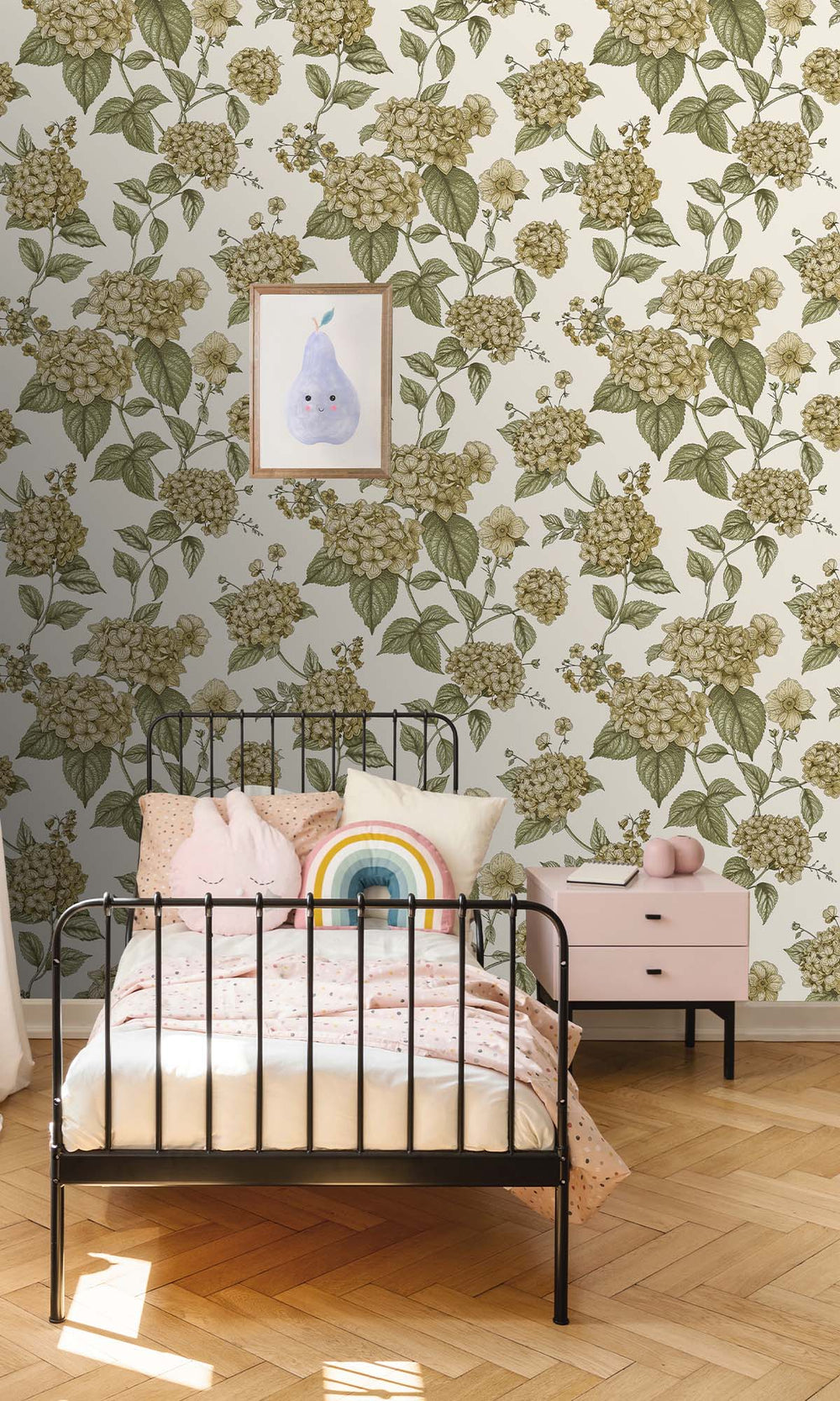 Ochre/Green Elegant Hydrangea Wallpaper R10286