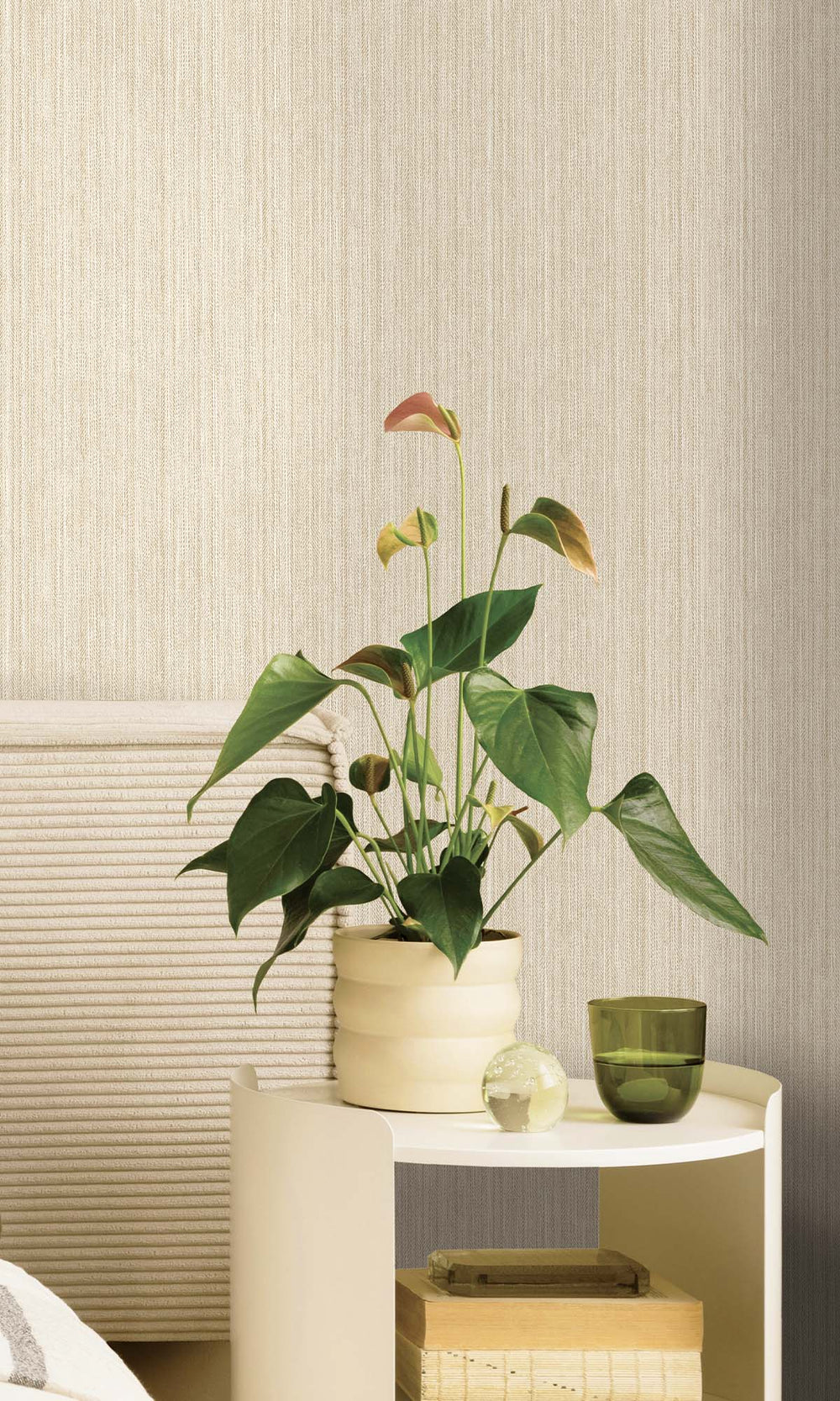Cream Metallic Acrylic Chevron Print Wallpaper R10342