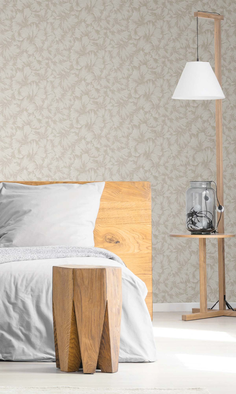 Dove Textured Ginko Leaves Wallpaper R10359