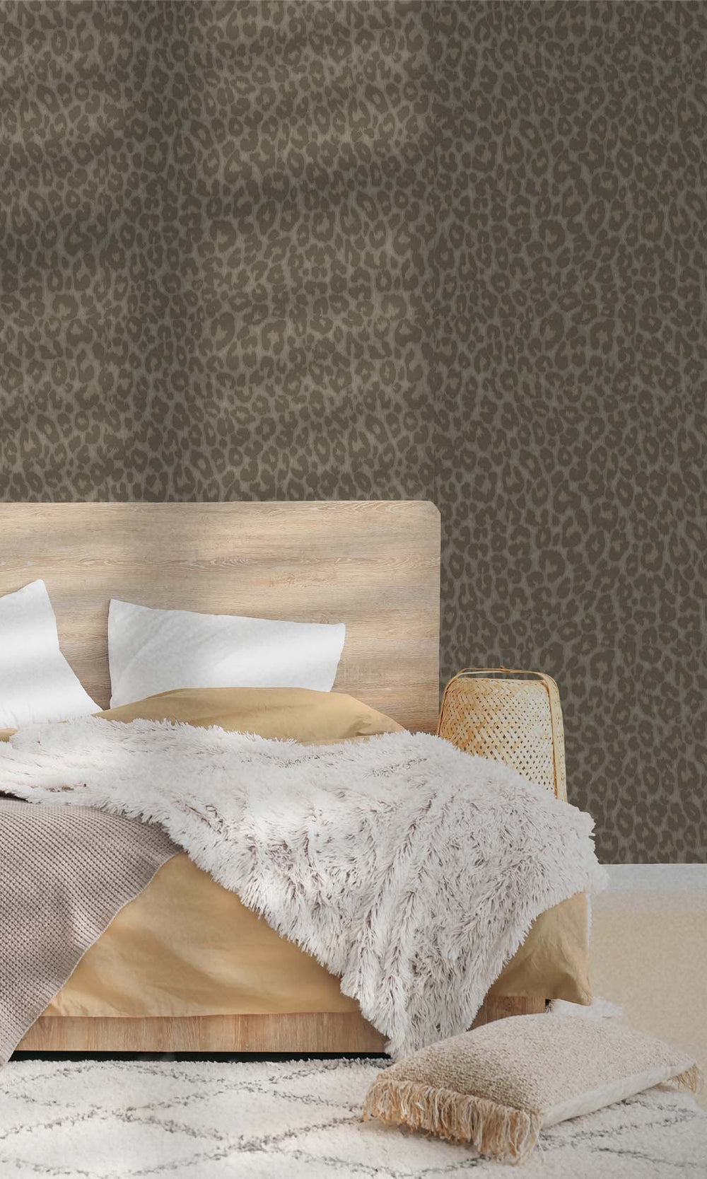 Taupe Beaded Leopard Print Wallpaper R10367