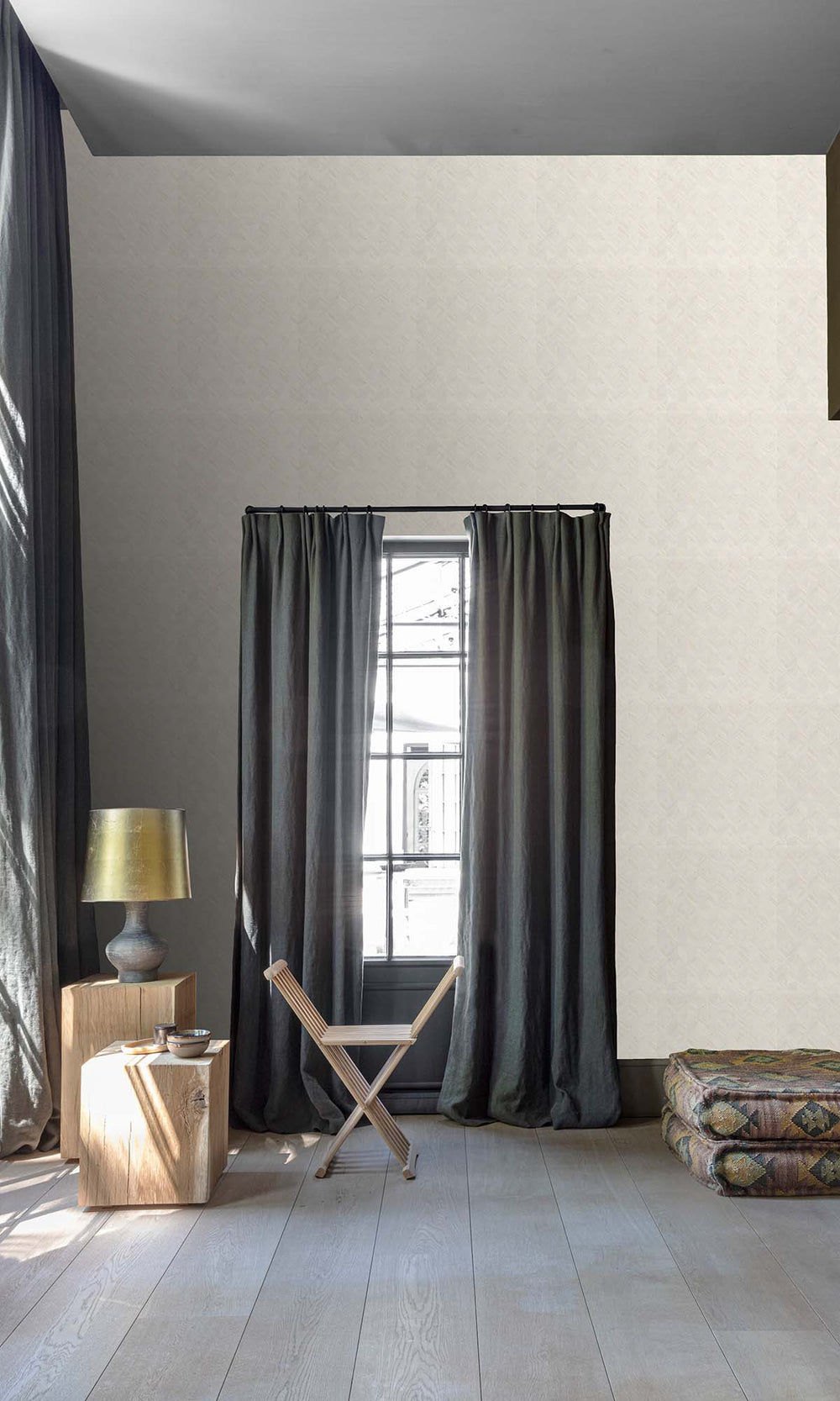 Ivory Mist Geometric Palm Fronds Wallpaper R10408