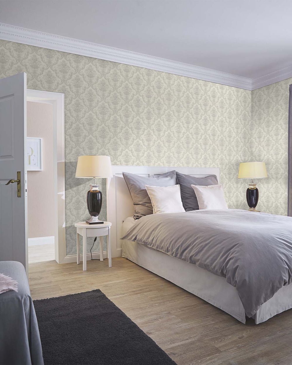 Milk White Classic Damask Wallpaper R10548