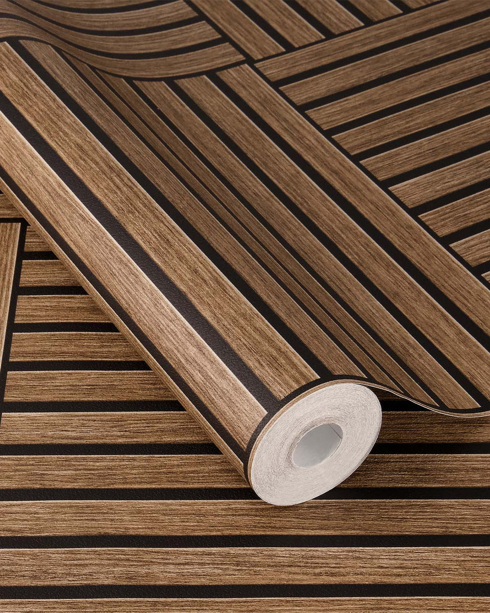 Antique Bourbon Wood Effect Wallpaper R10576
