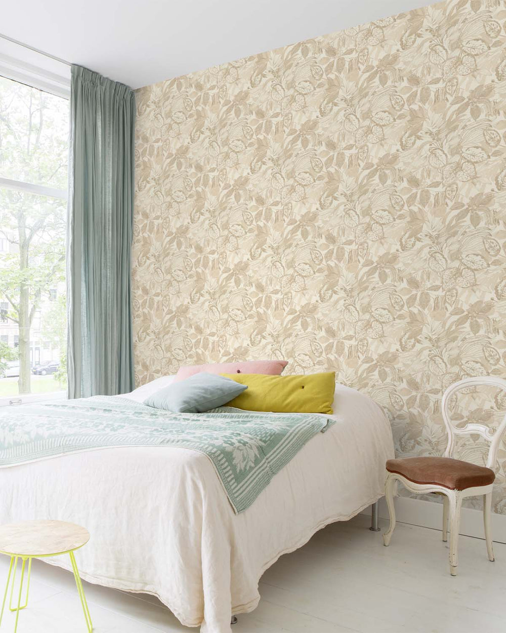 Khaki Hand-Drawn Leaf Wallpaper R10630