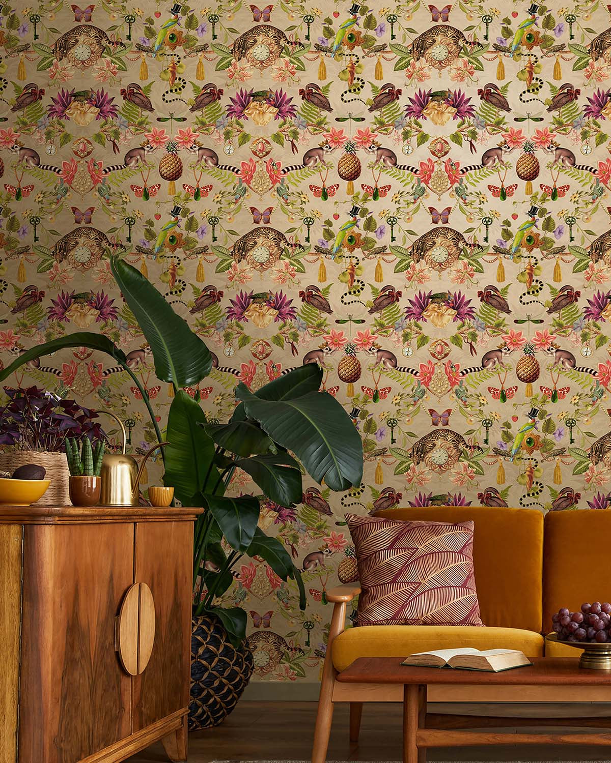 Gold Tropical Jungle Symmetry Wallpaper R10649
