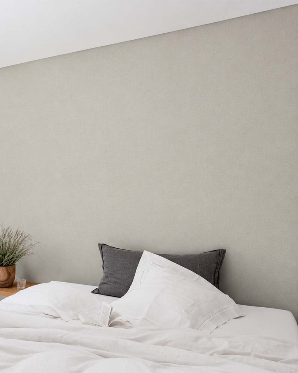 Kamenozoki Grey Classic Micro-chevron Wallpaper R10742