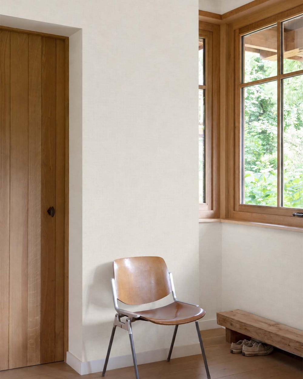 Shady Beige Minimalist Linen-Weave Matte Wallpaper R10750