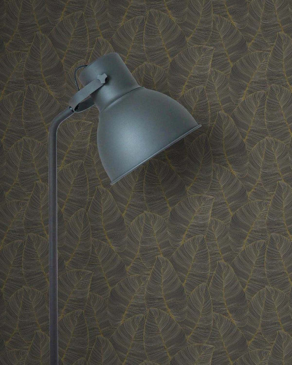 Black Fine Line Leaves Metallic Wallpaper R6297