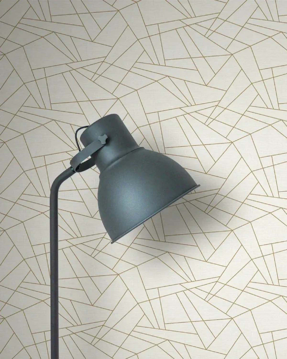 White & Gold Sharp Geometric Wallpaper R6315