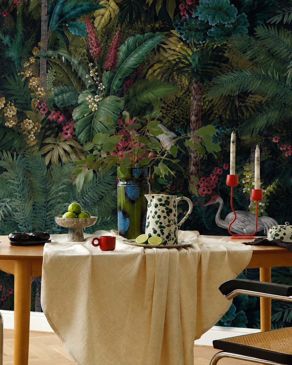 Black  Bold Tropical Paradise Botanical Wallpaper R7580