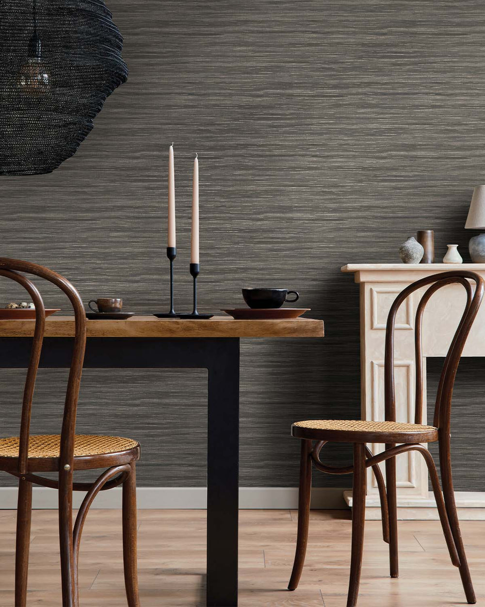 Charcoal Plain Grasscloth-like Textured Metallic Wallpaper R7621