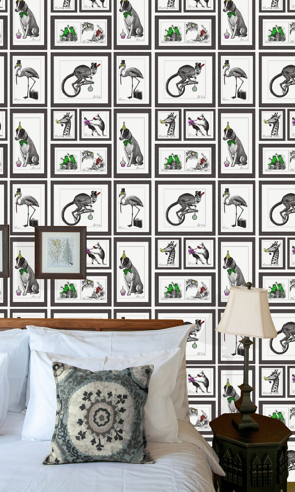 Multi Color Illustrated Animals in a Frame Wallpaper R7666