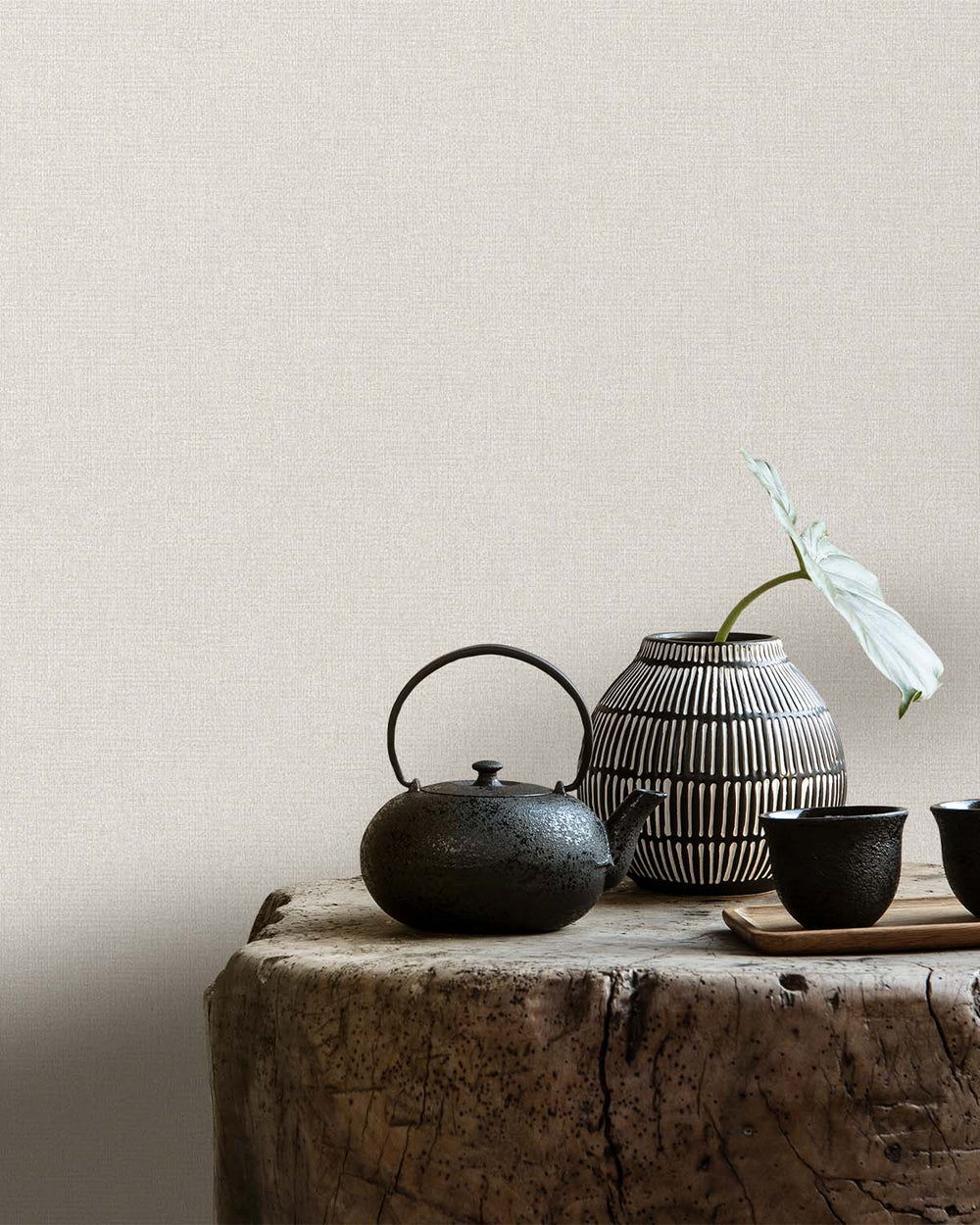 White Plain Fabric Like Textured Wallpaper R8159