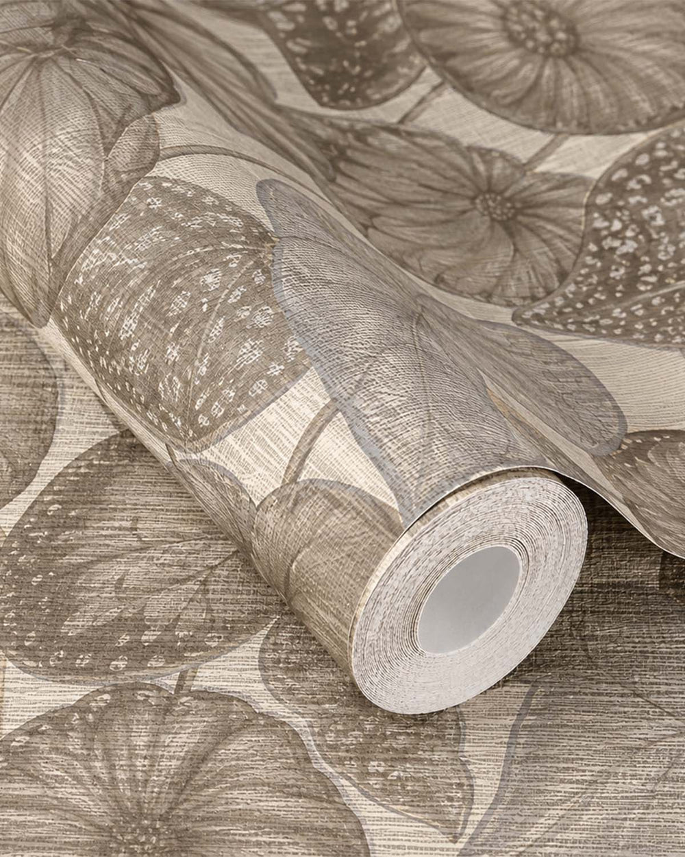 White & Grey Bold Tropical Leaves R8233