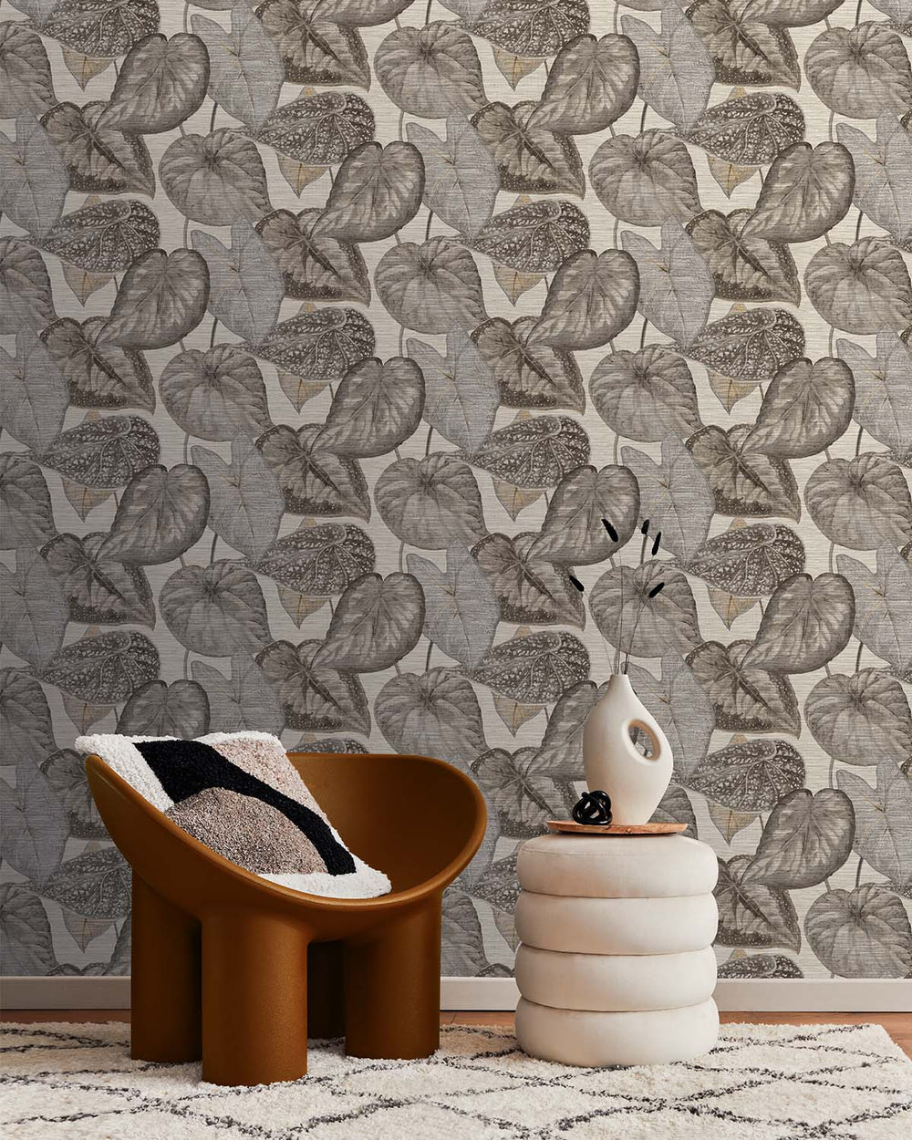 White & Grey Bold Tropical Leaves R8233